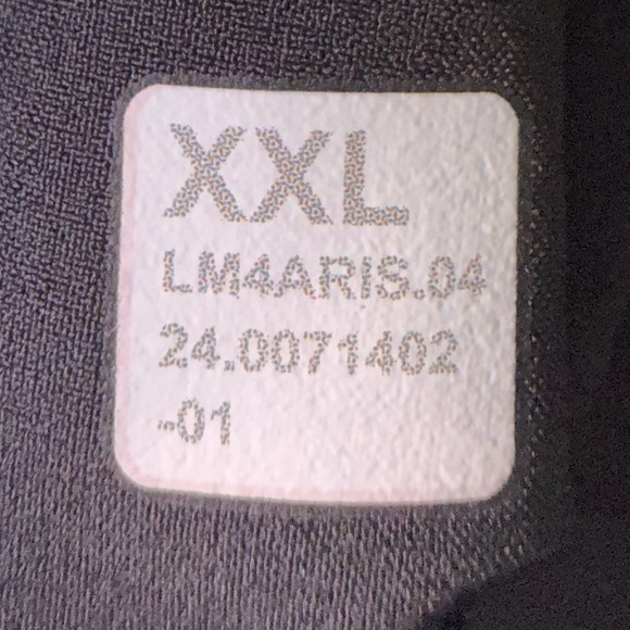 NWOT Lululemon City-to-Hike Waterproof Jacket Black - Picture 9 of 13